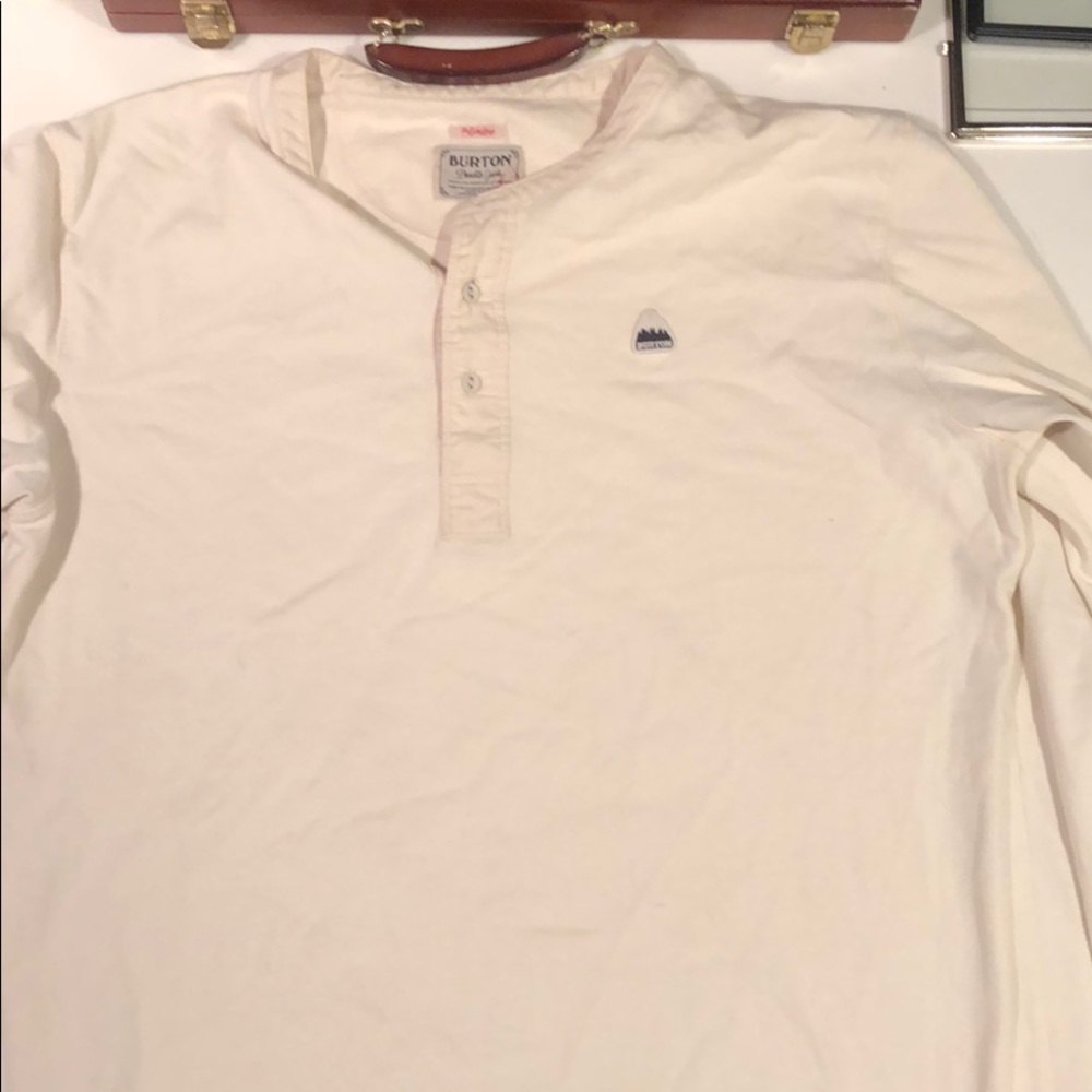 Used burton 1/4 button up long sleeve